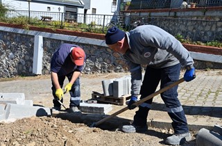 Yeni Peyzaj Alanlarıyla Yemyeşil Gemlik!